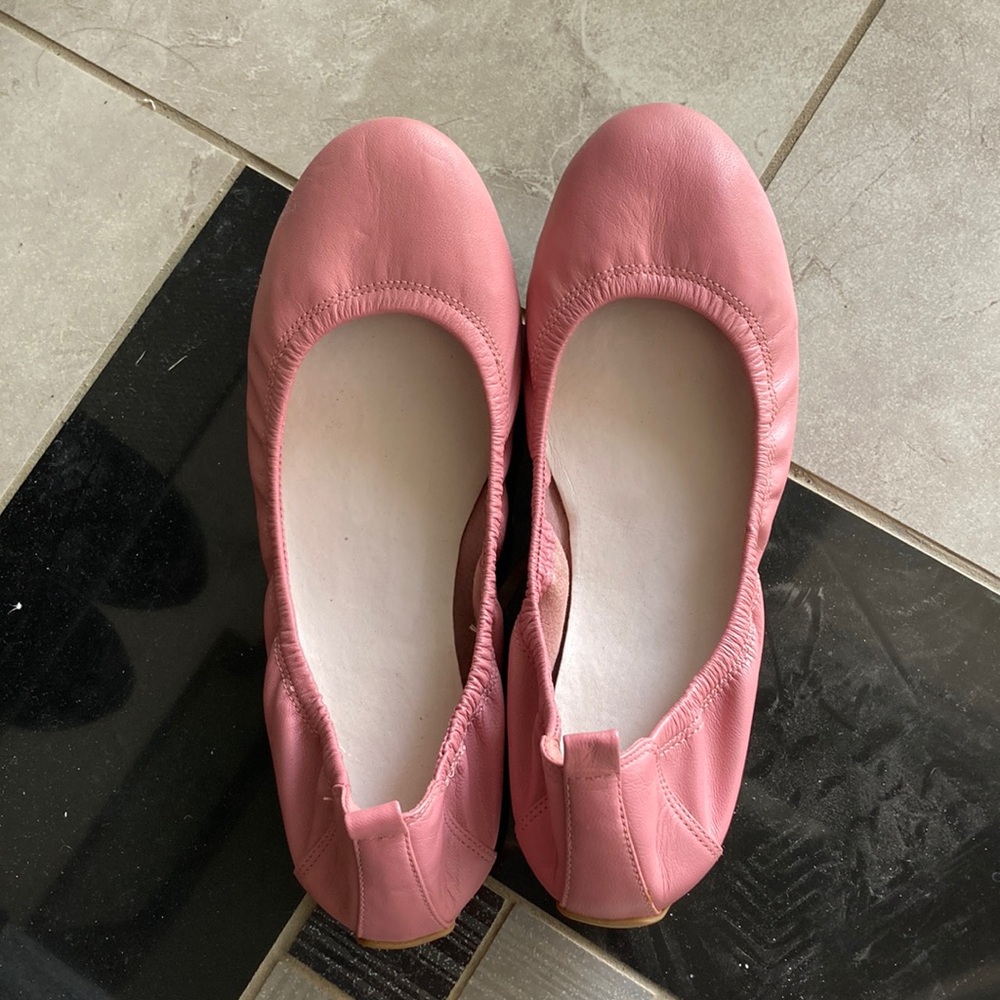 Women’s Cole Haan pink leather ballet flat